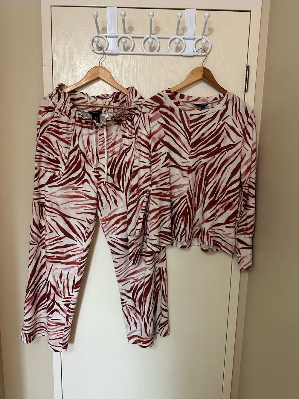 Zac & Rachel White and Burgundy Zebra-Print Pants & Top Set